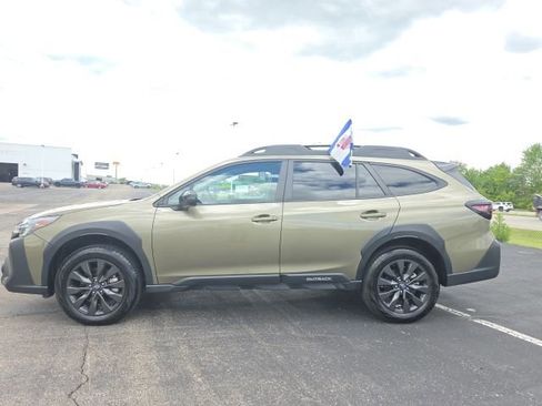 Certified 2025 Subaru Outback Onyx Edition AWD/4WD image 4