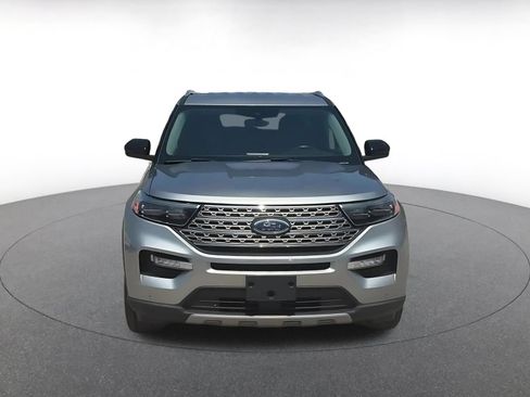 Used 2024 Ford Explorer Limited RWD image 4