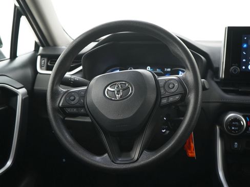 Used 2025 Toyota RAV4 LE AWD/4WD image 15
