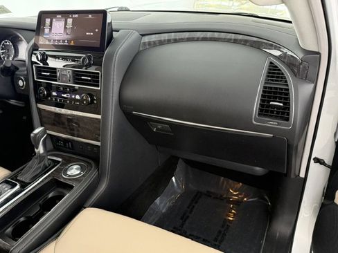 Used 2023 Nissan Armada Platinum w/ Captain's Chairs Package RWD image 17