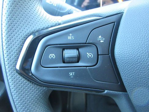 New 2026 Chevrolet Trax LT w/ LPO, Blackout Package image 24