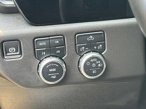 Used 2024 GMC Sierra 1500 Elevation w/ X31 Off-Road Package AWD/4WD image 26
