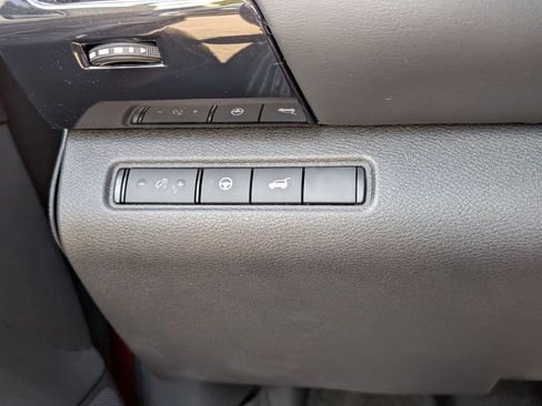 New 2026 Nissan Pathfinder SV image 21