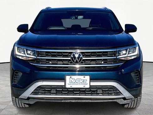 Used 2023 Volkswagen Atlas Cross Sport SE w/ Panoramic Sunroof Package image 3