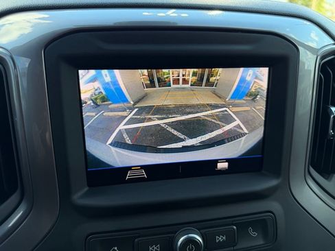 Used 2022 Chevrolet Silverado 2500 Custom w/ Custom Value Package AWD/4WD image 28