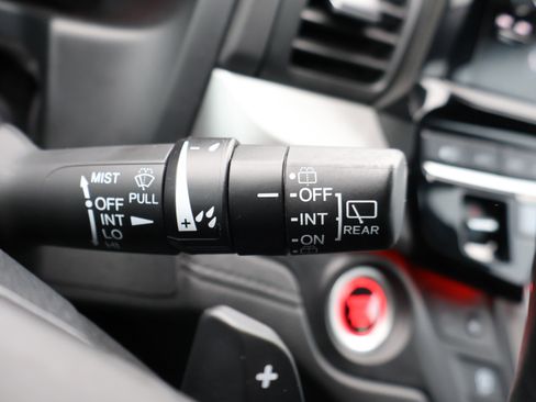 Used 2025 Honda Odyssey Sport-L image 39