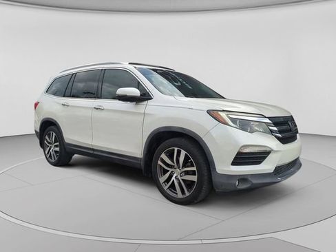 Used 2017 Honda Pilot Elite image 1