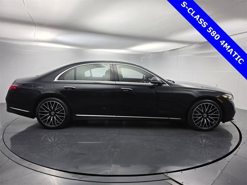 Used 2021 Mercedes-Benz S 580 4MATIC Sedan image 3
