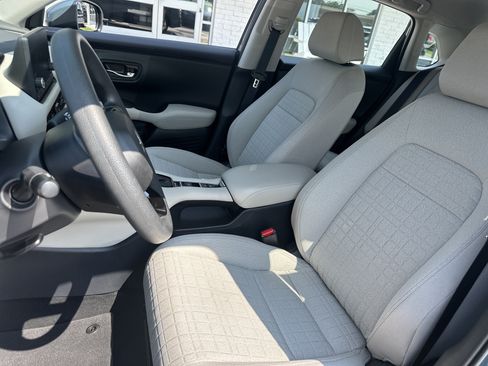 Used 2024 Honda HR-V LX image 11