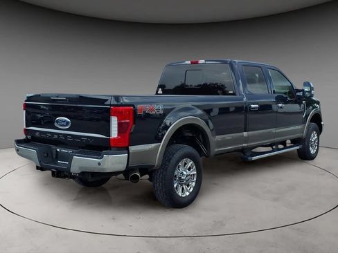 Used 2019 Ford F350 Lariat w/ Lariat Ultimate Package AWD/4WD image 9