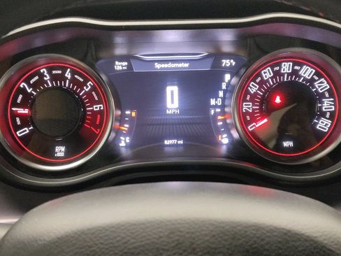 Used 2018 Dodge Challenger SXT RWD image 23
