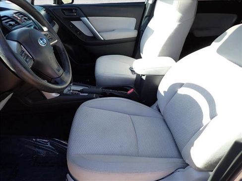 Used 2015 Subaru Forester 2.5i Premium w/ All-Weather Package image 11