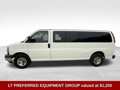 Used 2019 Chevrolet Express 3500 LT w/ LT Preferred Equipment Group RWD image 3