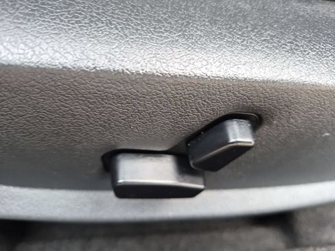 Used 2009 Dodge Challenger R/T RWD image 17