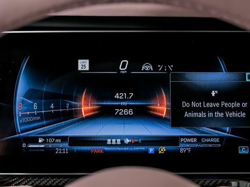 Used 2025 Mercedes-Benz G 63 AMG 4MATIC image 27