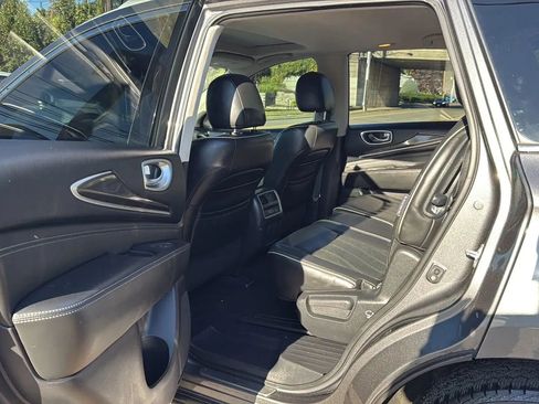 Used 2019 INFINITI QX60 Luxe w/ Essential Package image 28