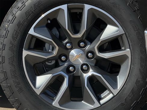 New 2026 Chevrolet Silverado 1500 LT w/ Texas Edition Plus image 8