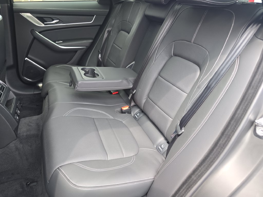 New 2026 Jaguar F-PACE R-Dynamic S AWD/4WD image 25