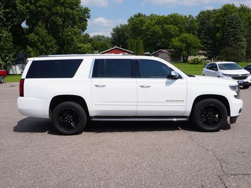 Used 2017 Chevrolet Suburban Premier AWD/4WD image 6