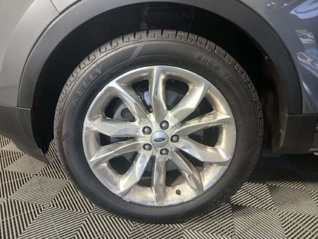 Used 2014 Ford Explorer XLT w/ Equipment Group 202A AWD/4WD image 36