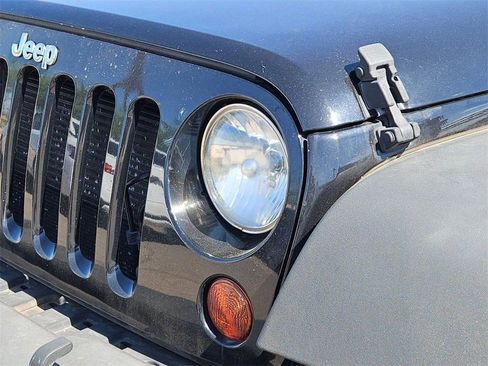 Used 2013 Jeep Wrangler Sport image 12