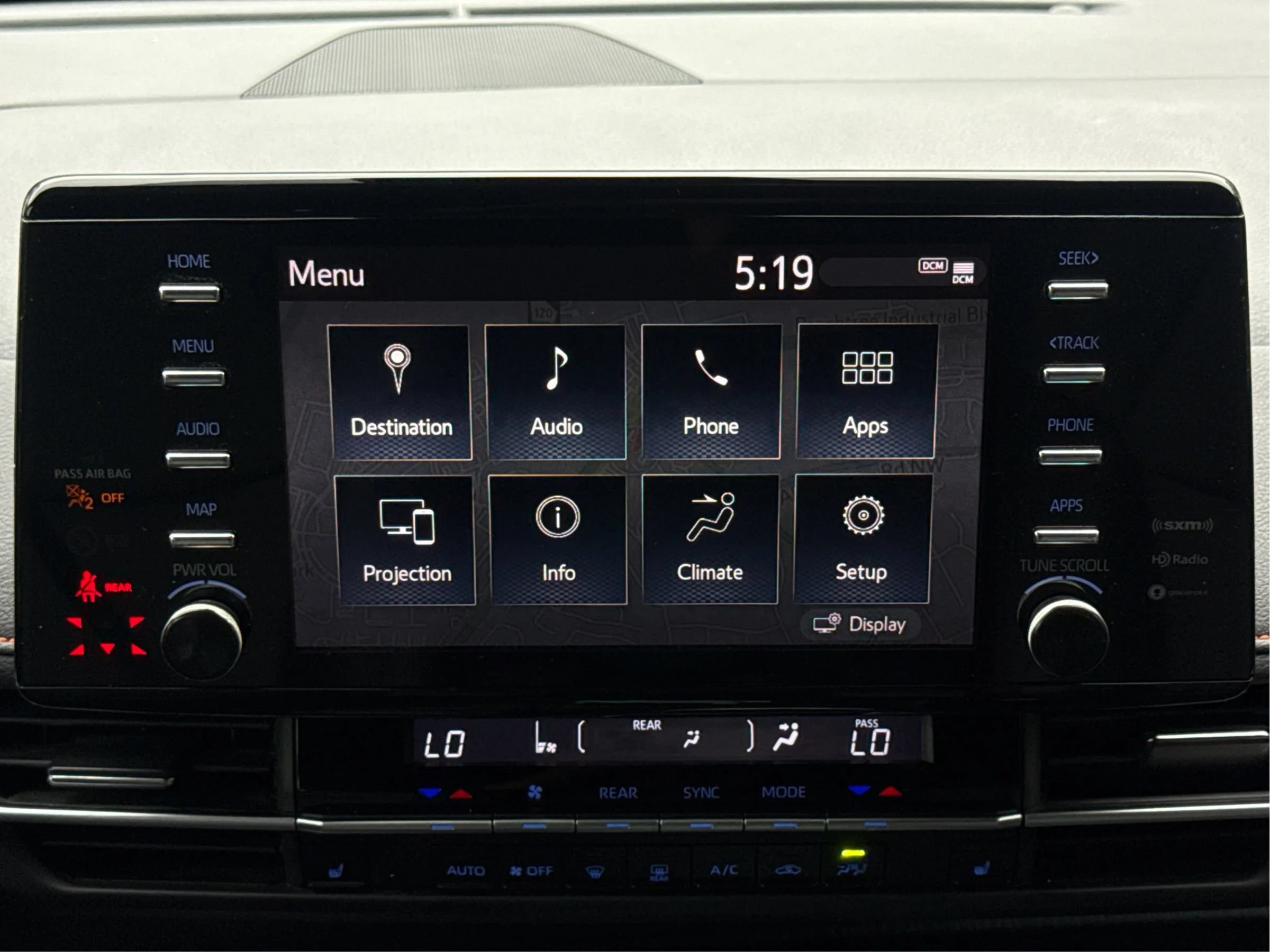 Used 2022 Toyota Sienna XSE FWD image 36