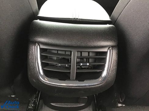 Used 2024 Chevrolet Malibu LT w/ Sport Edition image 17