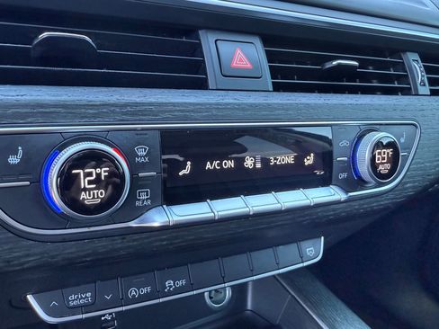 Used 2018 Audi A4 2.0T Premium image 24