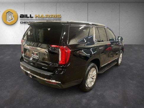 Used 2023 GMC Yukon SLT image 2