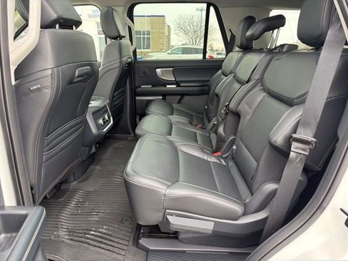 Certified 2025 Ford Expedition Platinum w/ Driver's Package image 15