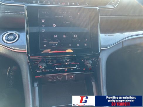 Used 2023 Jeep Grand Cherokee L Altitude image 19