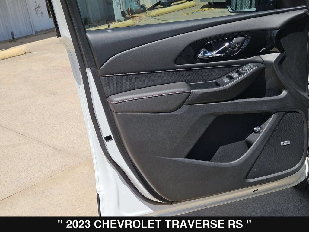 Used 2023 Chevrolet Traverse RS w/ LPO, Floor Liner Package FWD image 14