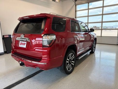 Used 2024 Toyota 4Runner Limited AWD/4WD image 9