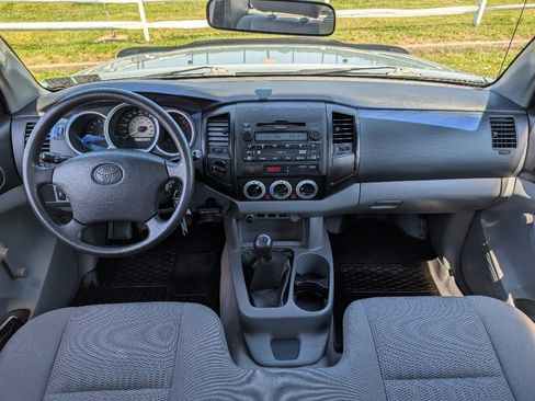 Used 2009 Toyota Tacoma 4x4 Regular Cab image 24