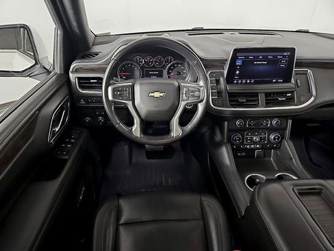 Used 2021 Chevrolet Suburban LT RWD image 12