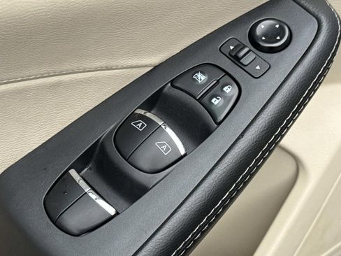 Used 2023 Nissan Maxima SV w/ Floor Mat Group image 22