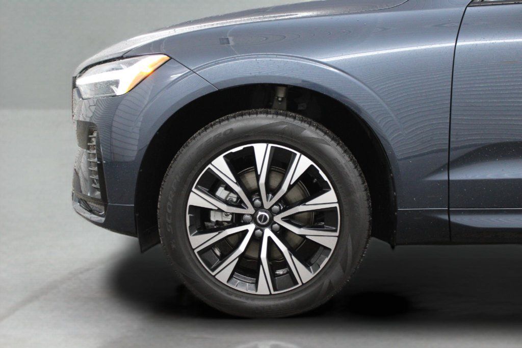 Used 2024 Volvo XC60 B5 Core w/ Protection Package Premier AWD/4WD image 6