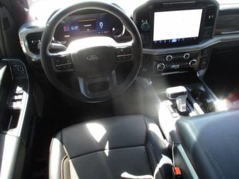 Used 2025 Ford F150 Lariat w/ Equipment Group 501A Mid image 6