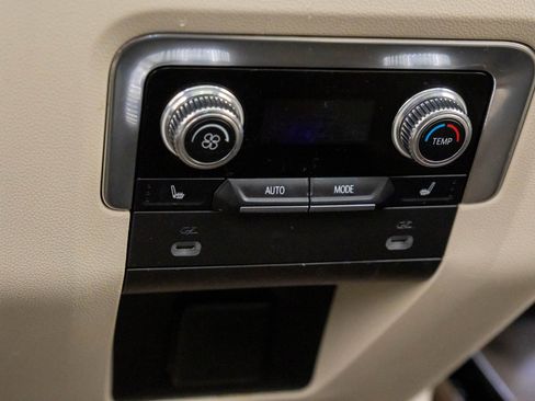 Used 2021 GMC Yukon Denali image 22