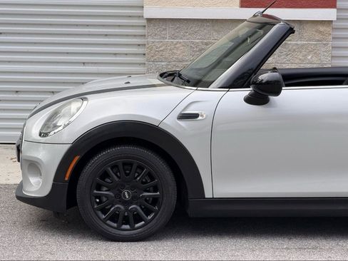 Used 2017 MINI Cooper Convertible image 6