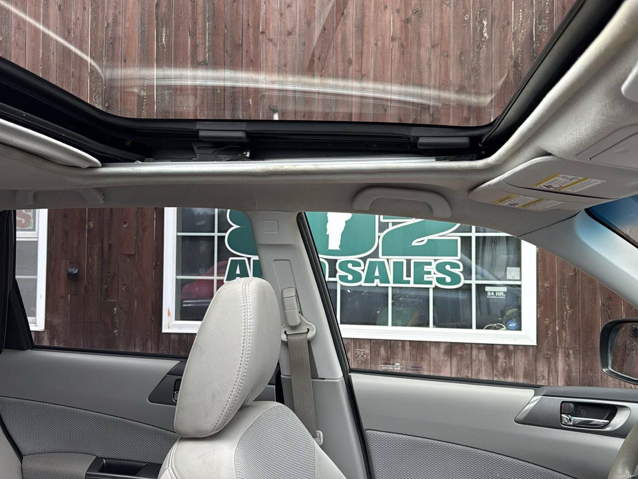 Used 2013 Subaru Forester 2.5X Premium AWD/4WD image 9