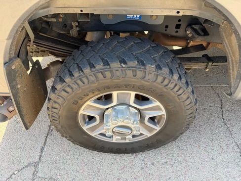 Used 2023 Ford F350 Lariat AWD/4WD image 7