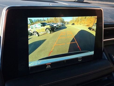 Used 2022 GMC Yukon AT4 image 18