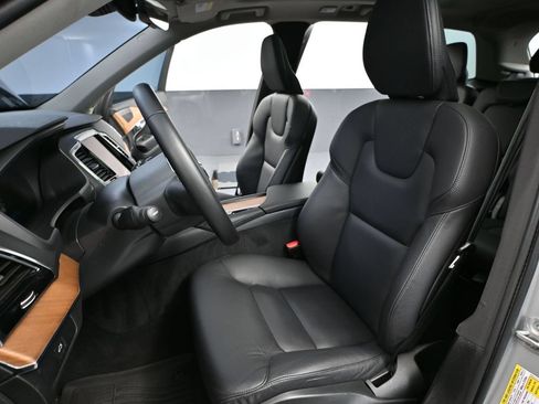 Used 2024 Volvo XC90 B5 Plus AWD/4WD image 24