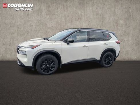 Certified 2023 Nissan Rogue SV w/ SV Premium B Package AWD/4WD image 4