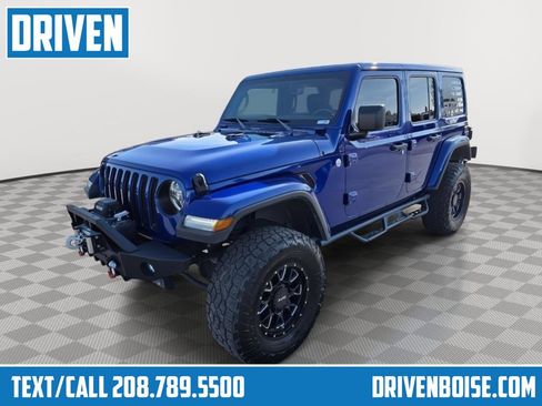 Used 2018 Jeep Wrangler Unlimited Sahara AWD/4WD image 1