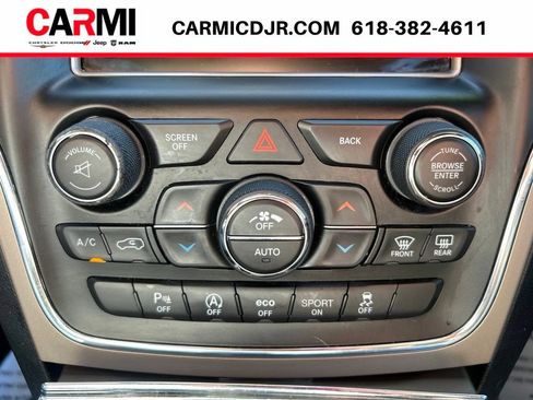 Used 2017 Jeep Grand Cherokee Limited w/ Luxury Group II AWD/4WD image 26