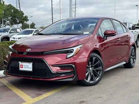 Certified 2025 Toyota Corolla XSE image 2