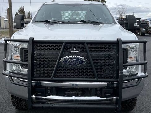Used 2019 Ford F250 XL w/ Power Equipment Group image 3