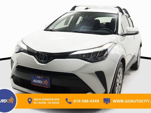 Used 2021 Toyota C-HR LE image 1